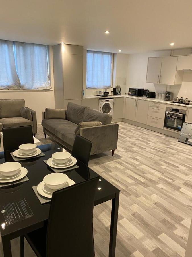 Suites By Rehoboth - Overcomers- Deptford ลอนดอน ภายนอก รูปภาพ