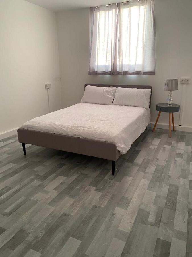 Suites By Rehoboth - Overcomers- Deptford ลอนดอน ภายนอก รูปภาพ