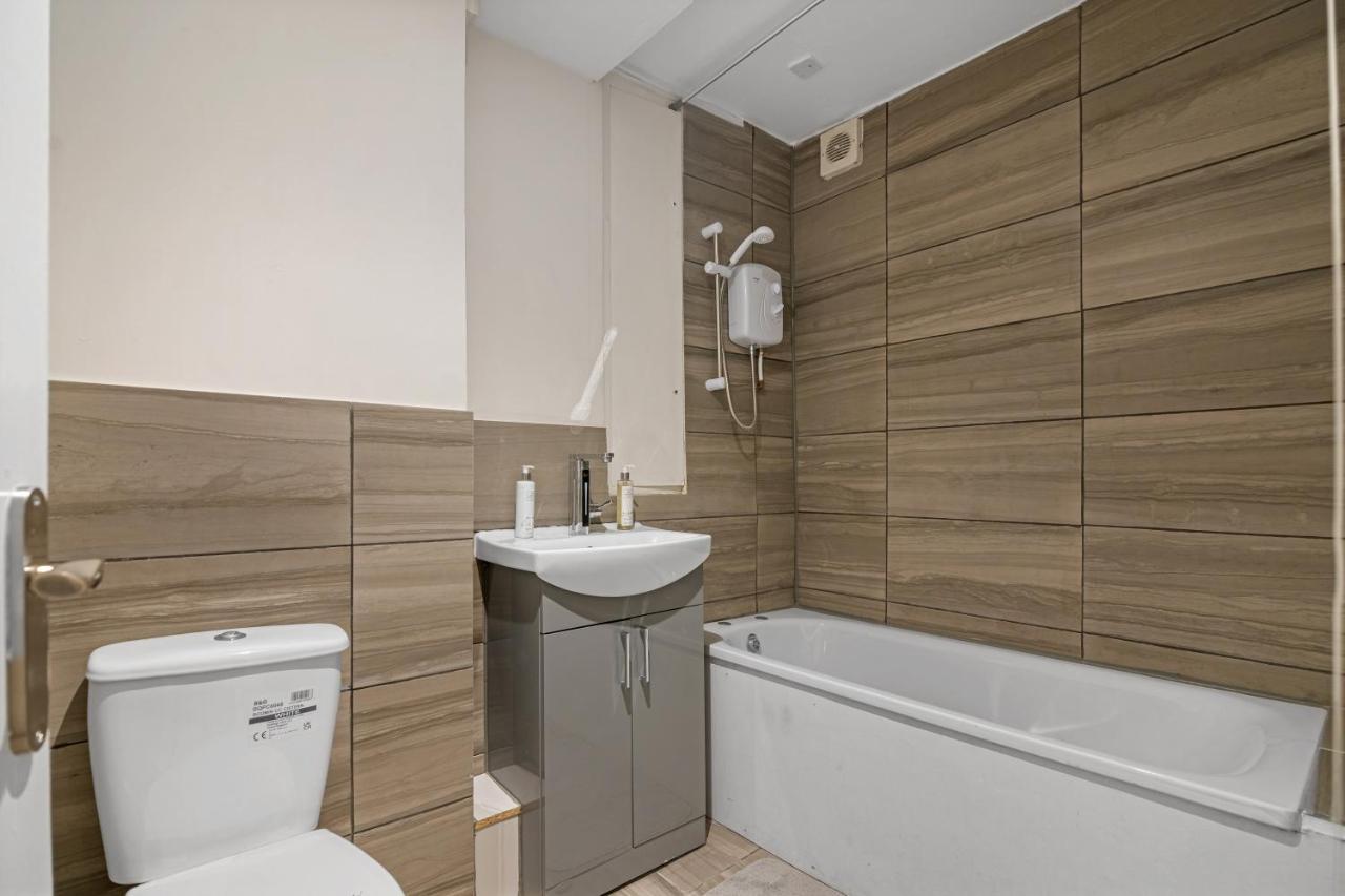 Suites By Rehoboth - Overcomers- Deptford ลอนดอน ภายนอก รูปภาพ