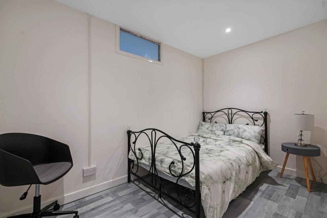 Suites By Rehoboth - Overcomers- Deptford ลอนดอน ภายนอก รูปภาพ