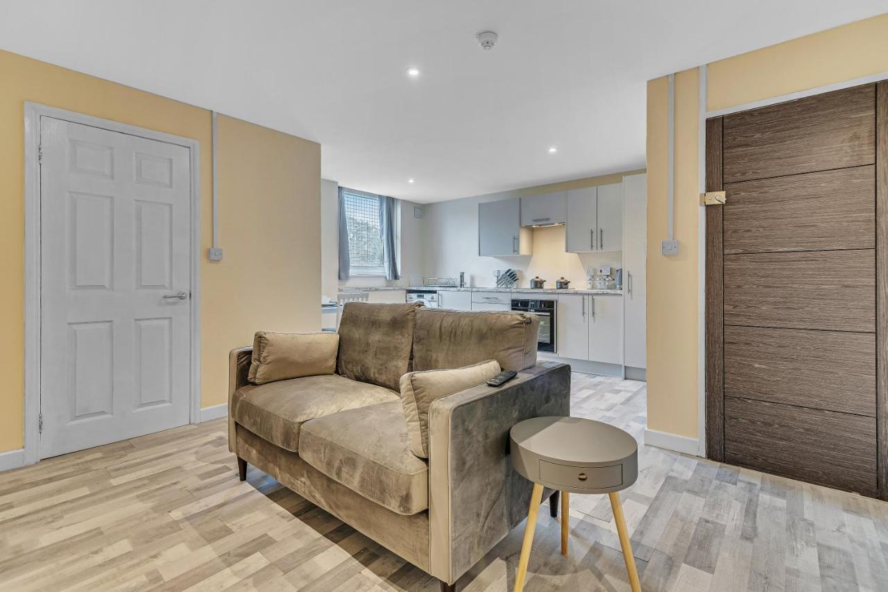 Suites By Rehoboth - Overcomers- Deptford ลอนดอน ภายนอก รูปภาพ