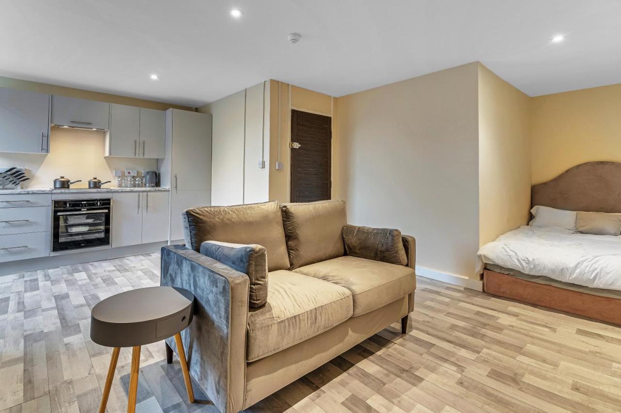 Suites By Rehoboth - Overcomers- Deptford ลอนดอน ภายนอก รูปภาพ