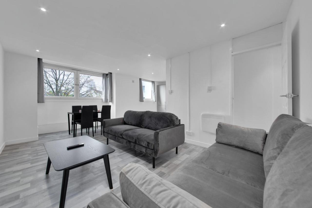 Suites By Rehoboth - Overcomers- Deptford ลอนดอน ภายนอก รูปภาพ